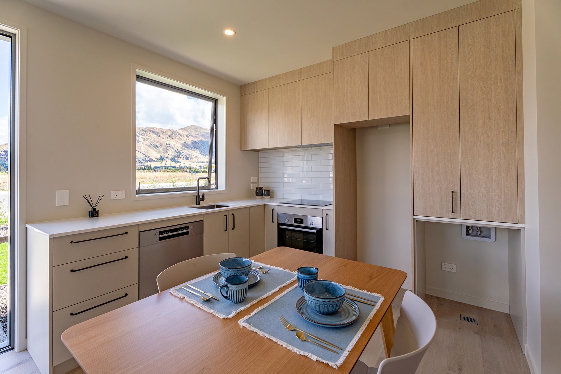 DSC03743 Edit Web (1)