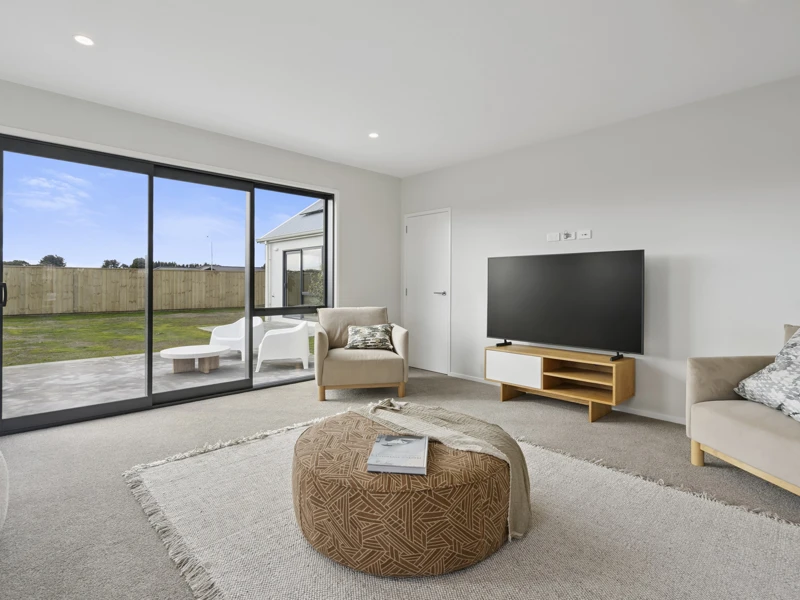 WLG104789 180 Karuhiruhi Street Teresa Mccombie 1046 1600 16