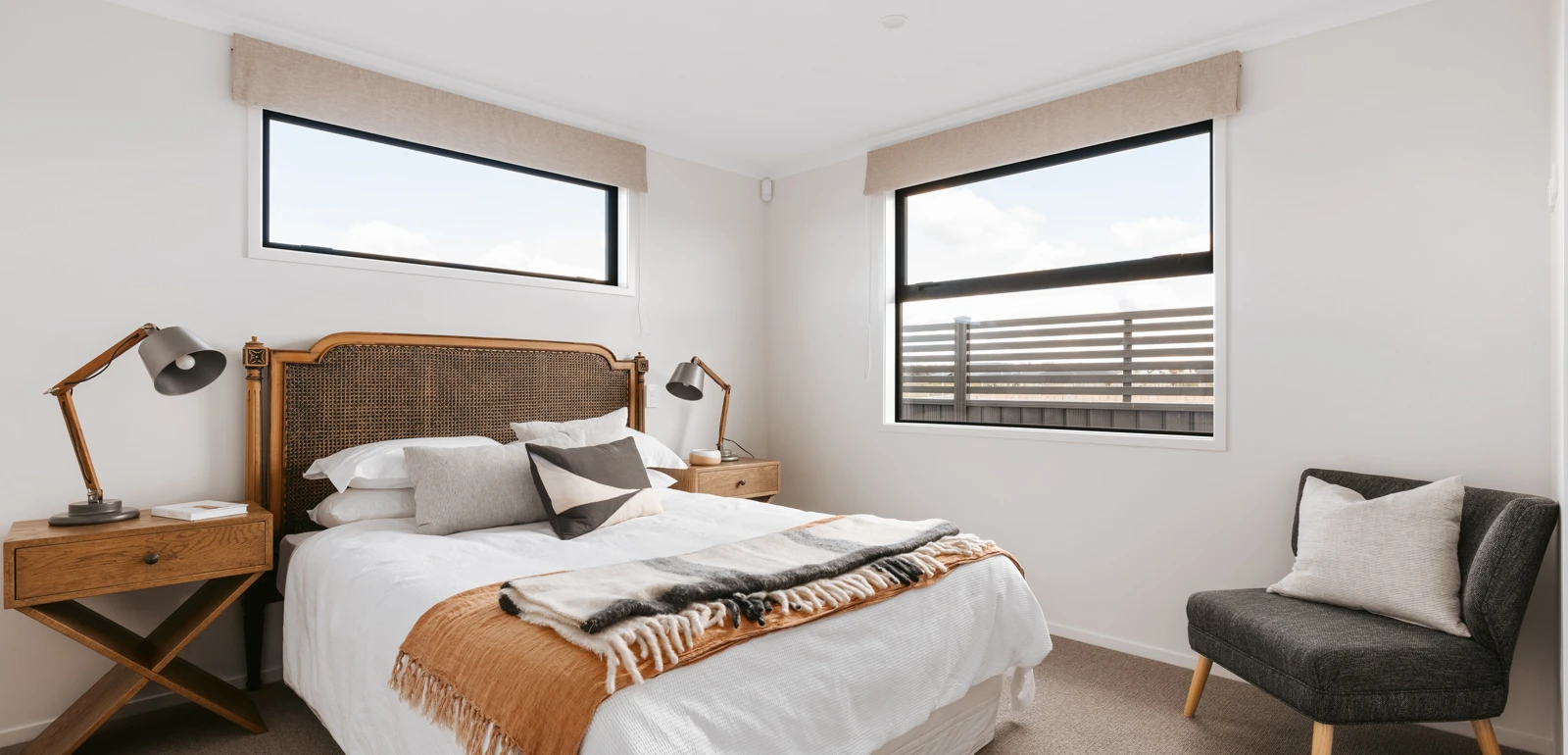 030 37 Flack Street Web