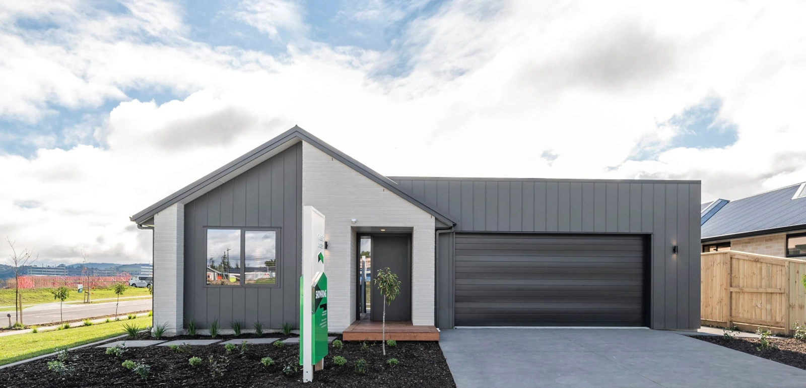 030 Open2view ID593833 99 Harakeke RESIZED FOR WEB