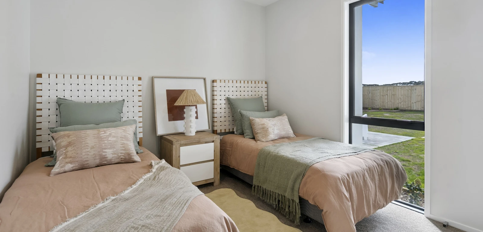 WLG104789 180 Karuhiruhi Street Teresa Mccombie 1046 1600 34