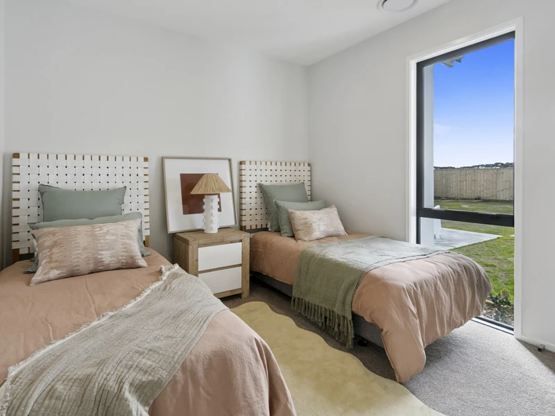 WLG104789 180 Karuhiruhi Street Teresa Mccombie 1046 1600 34