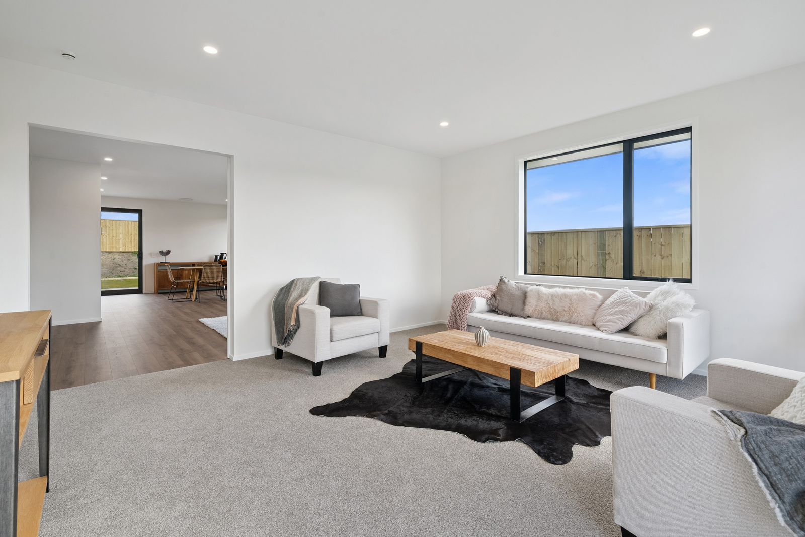 WLG104790 17 Kotuku Ngutupapa Way Teresa Mccombie 1047 1600 23