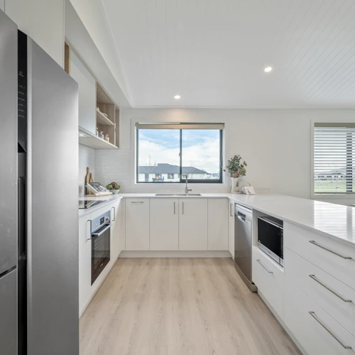 010 Open2view ID593833 99 Harakeke