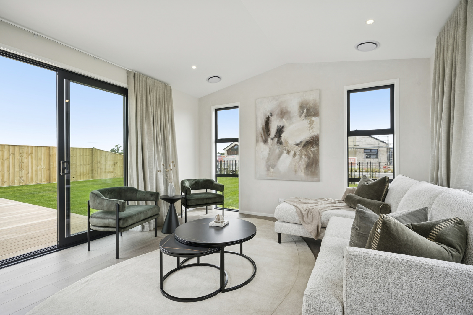 Springwater 1 Springwater Drive Brad Turner 1072 1600 48 (1)