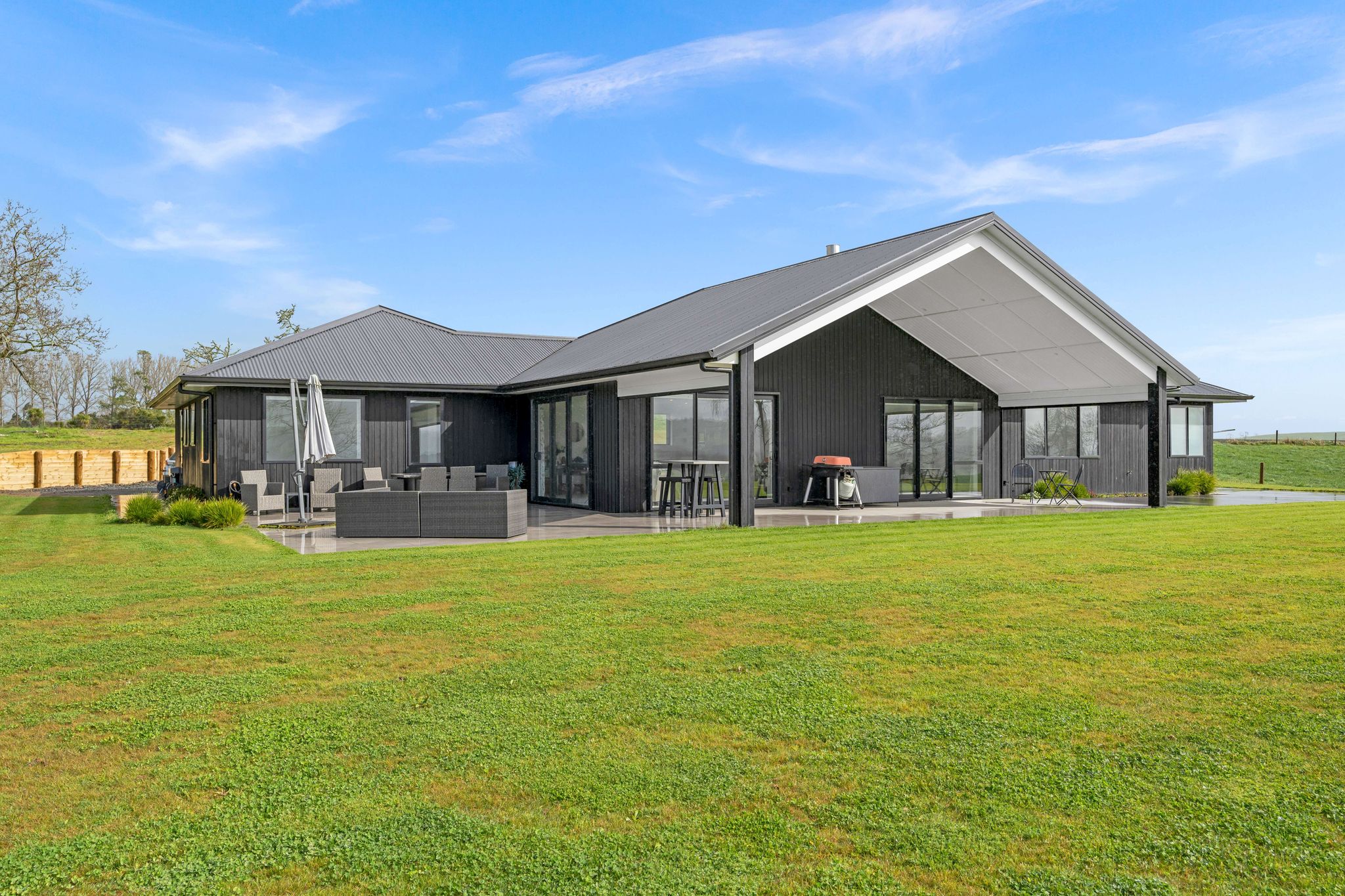 11 Classic Builders 13 No Rain