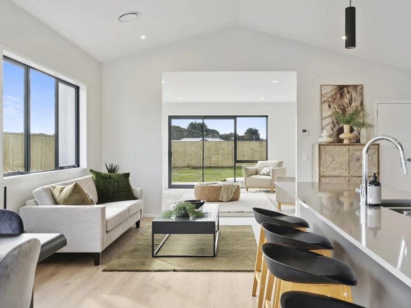 WLG104789 180 Karuhiruhi Street Teresa Mccombie 1046 1600 33