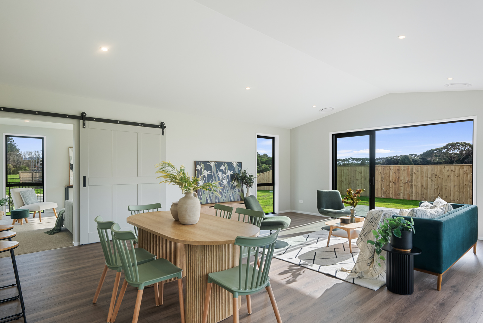 WLG104788 24 Kotuku Ngutupapa Way Brad Turner 1034 1600 28