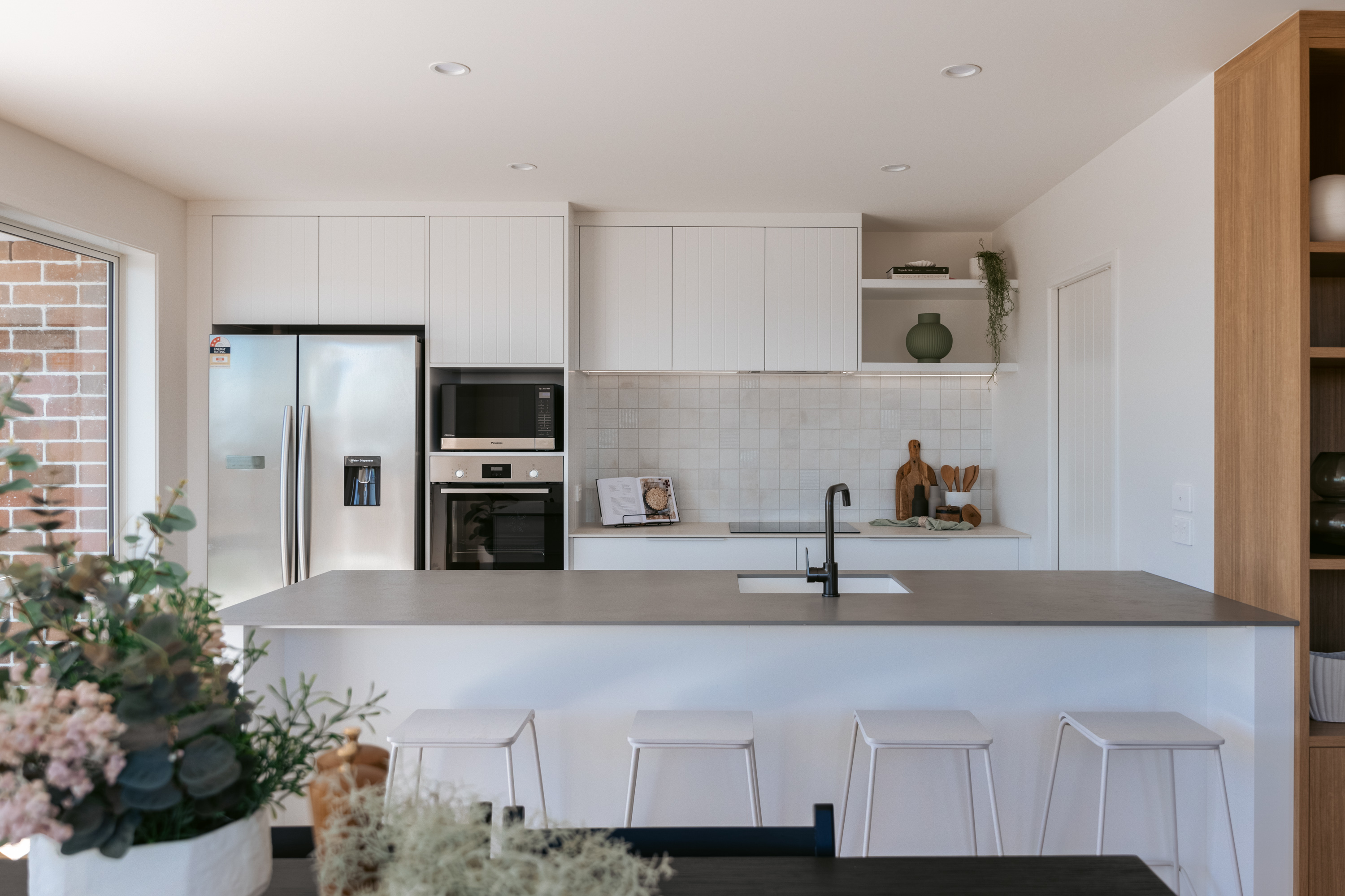 021 2 Kopakopa Crescent Web