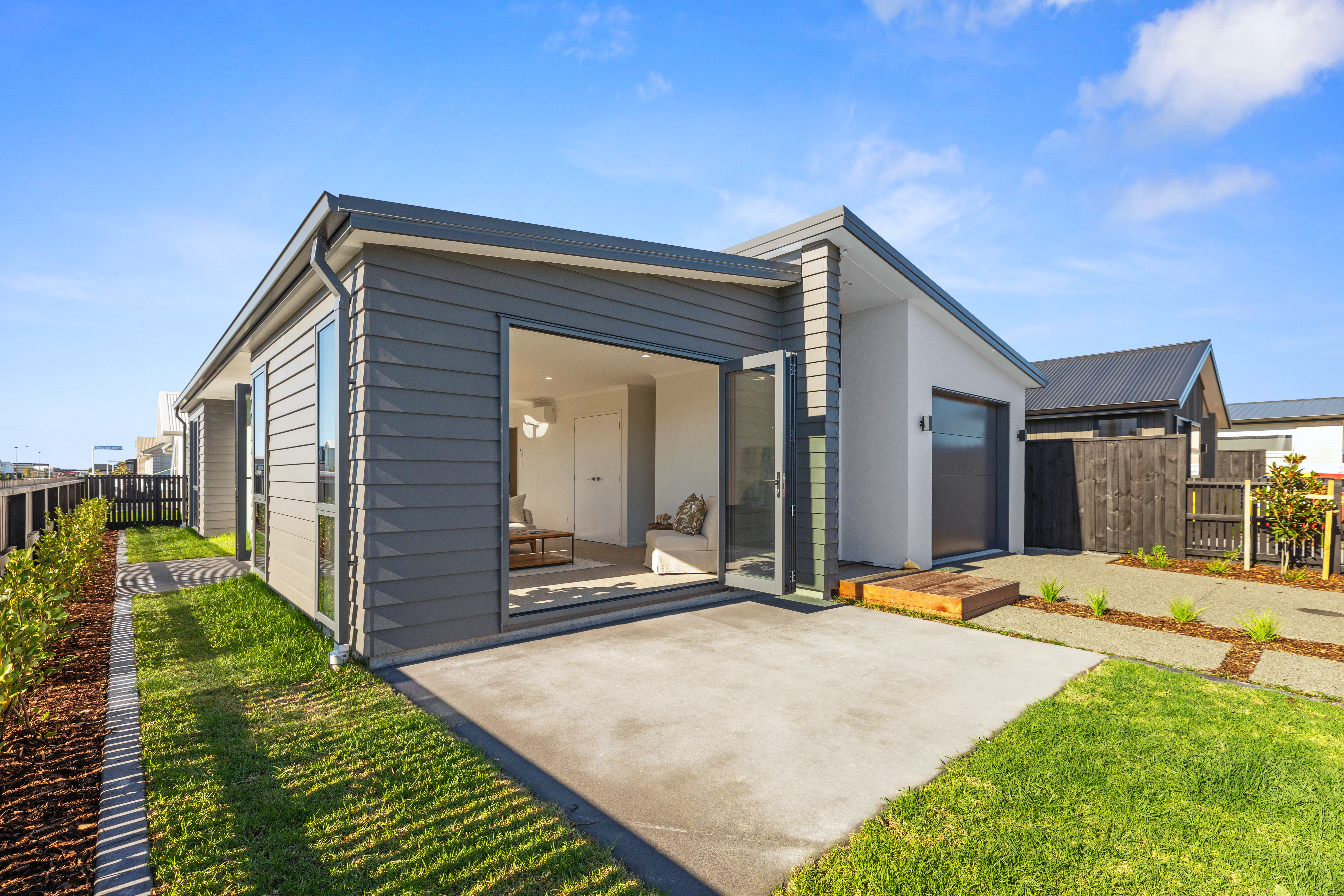 041 Open2view ID576408 8 Jersey Way Papamoa Beach