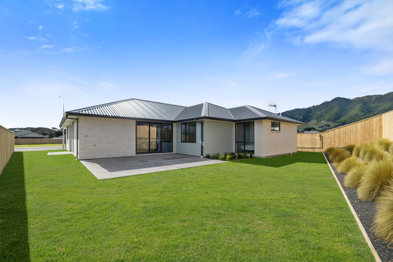 17 Kotuku Ngutupapa Way