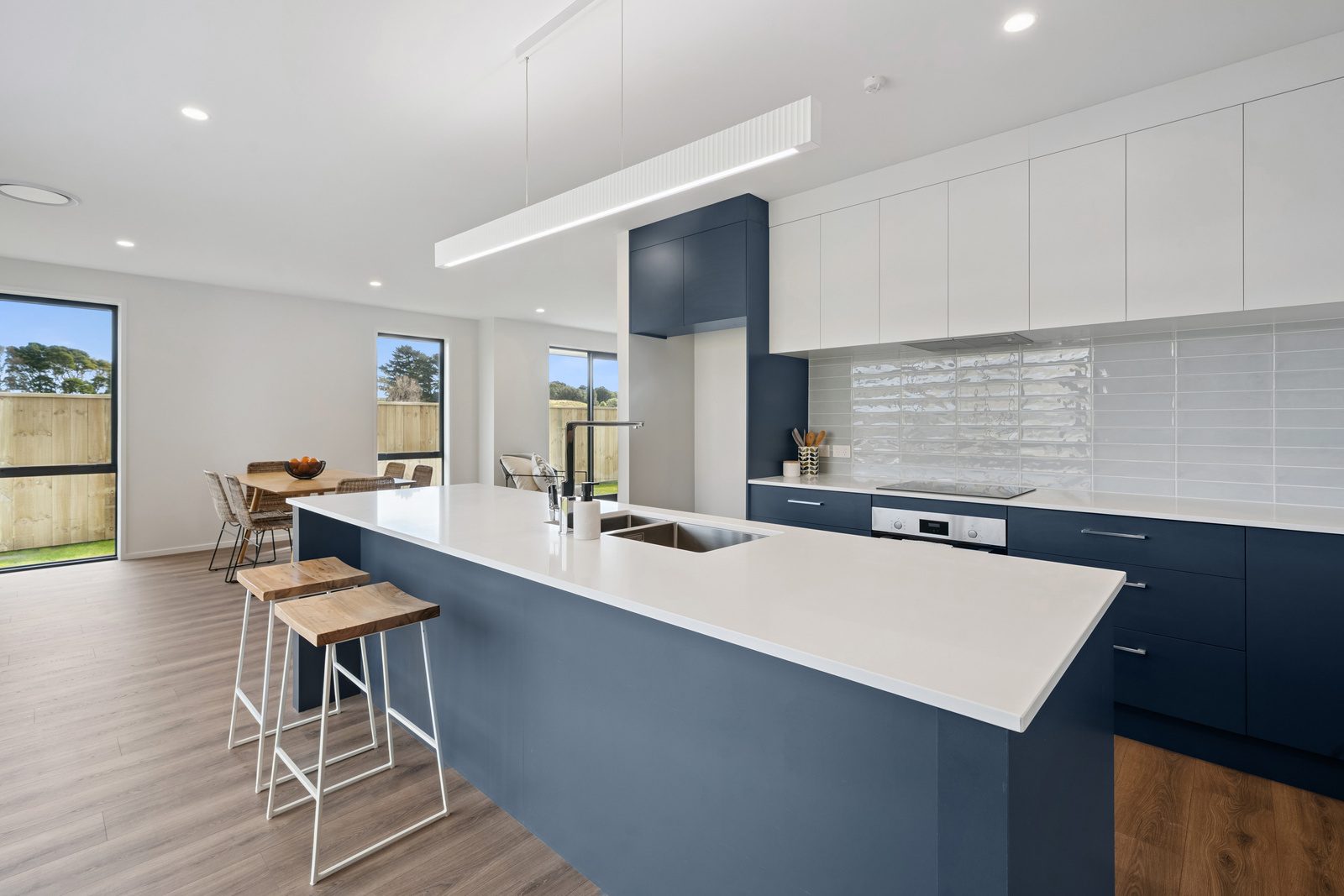 17 Kotuku Ngutupapa 5