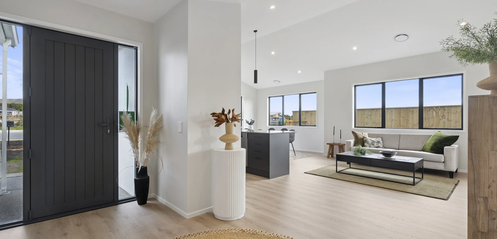 WLG104789 180 Karuhiruhi Street Teresa Mccombie 1046 1600 20