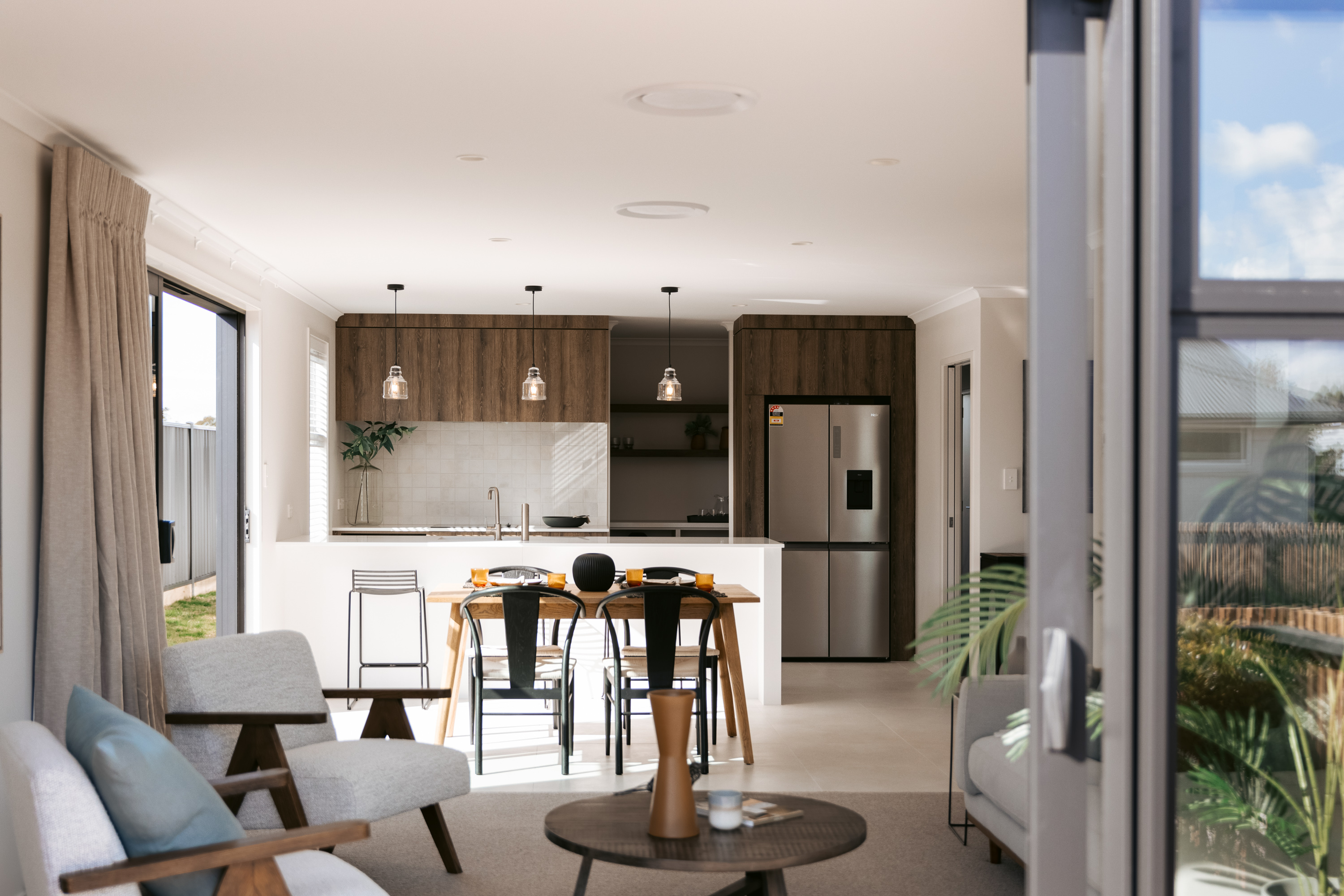 016 37 Flack Street Web