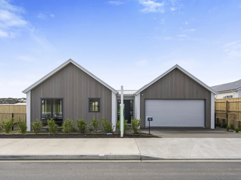 WLG104789 180 Karuhiruhi Street Teresa Mccombie 1046 1600 21