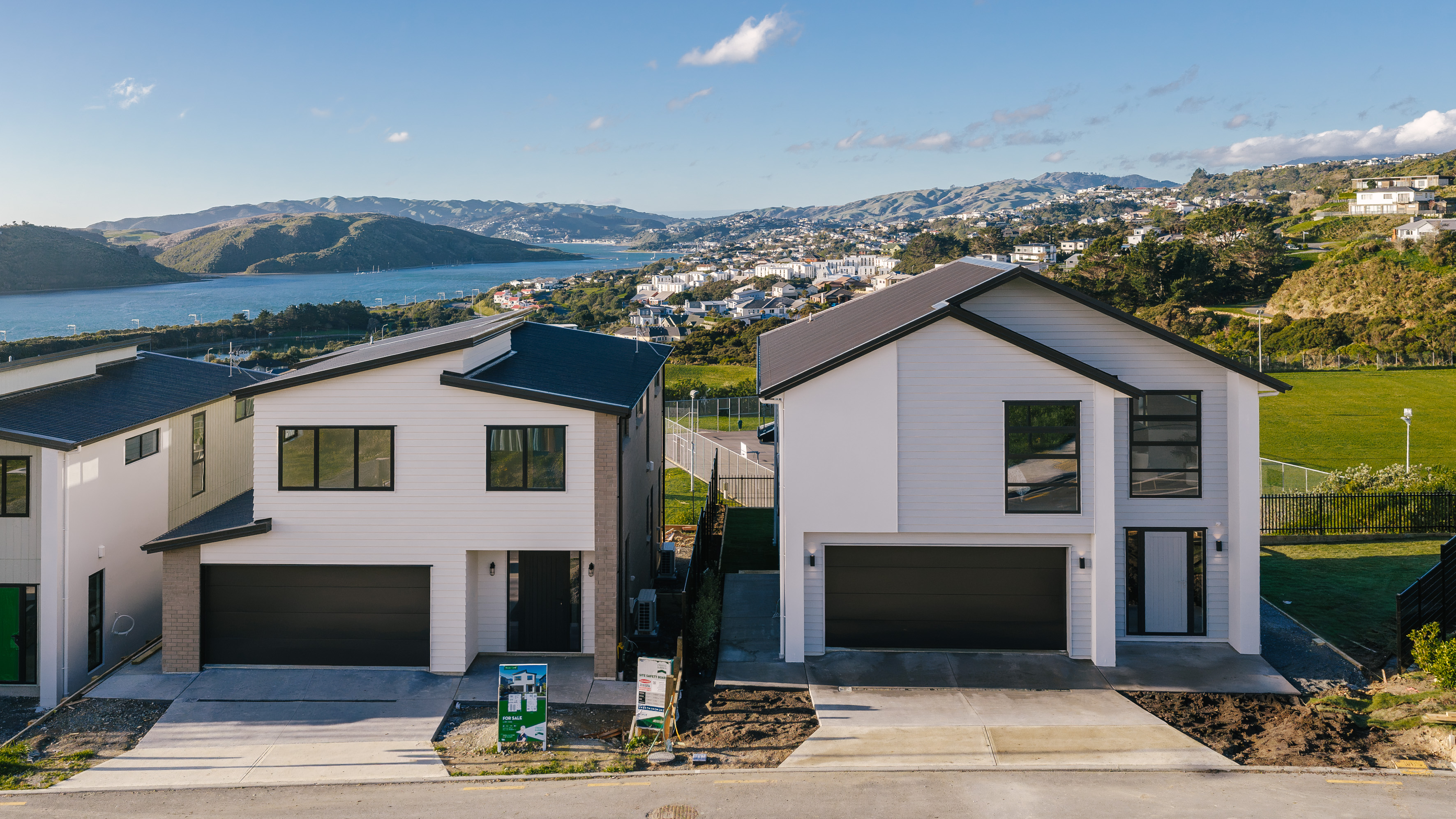 The Crest, Aotea, Porirua