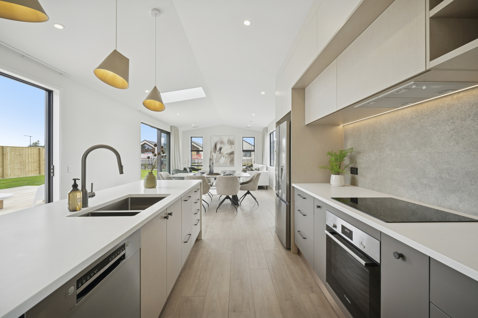 Springwater 1 Springwater Drive Brad Turner 1072 1600 45 (1)