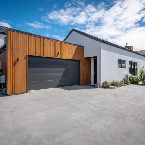 Modern house, wooden garage | Classic Builders