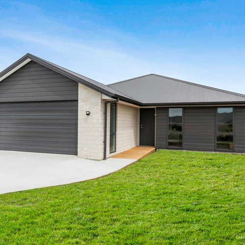 42 Maturiki Drive 1