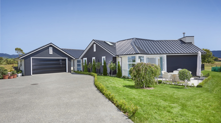 Home on Katikati Golf Course