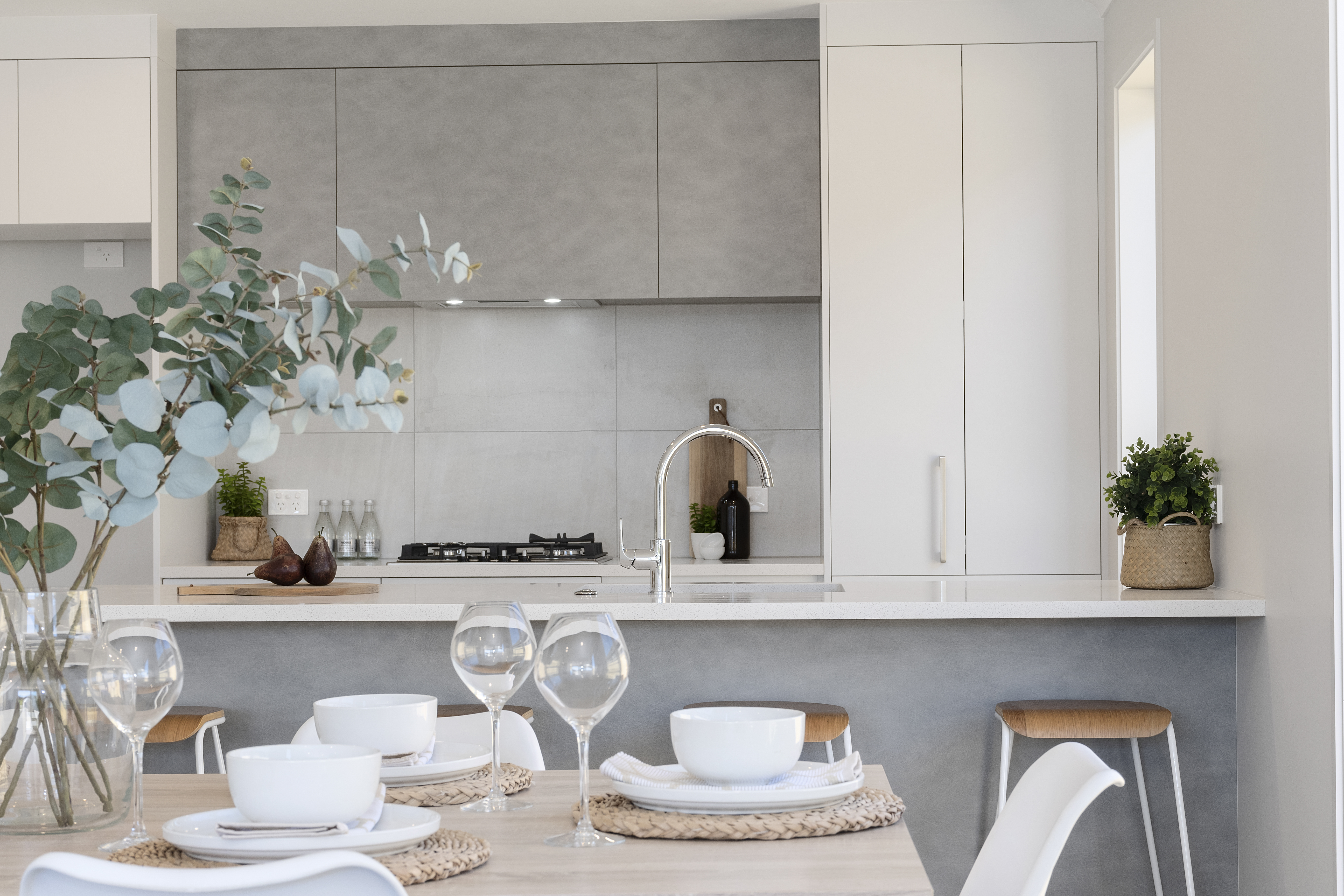 040 Open2view ID497799 16 Te Wharo Drive