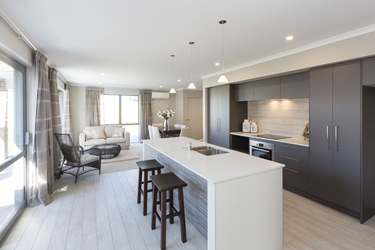 87 Sandhurst Drive, Coastlands 05