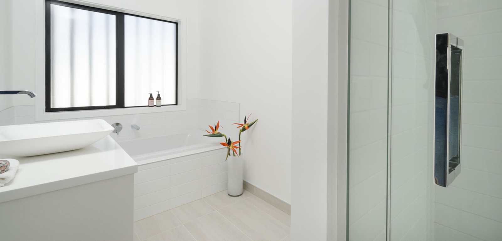 Modern bathroom Classic Builders Showhome Hobsonville Point