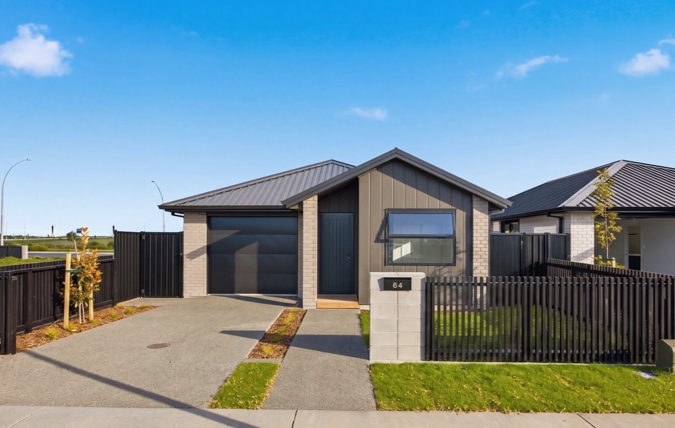 64 Empire Crescent
