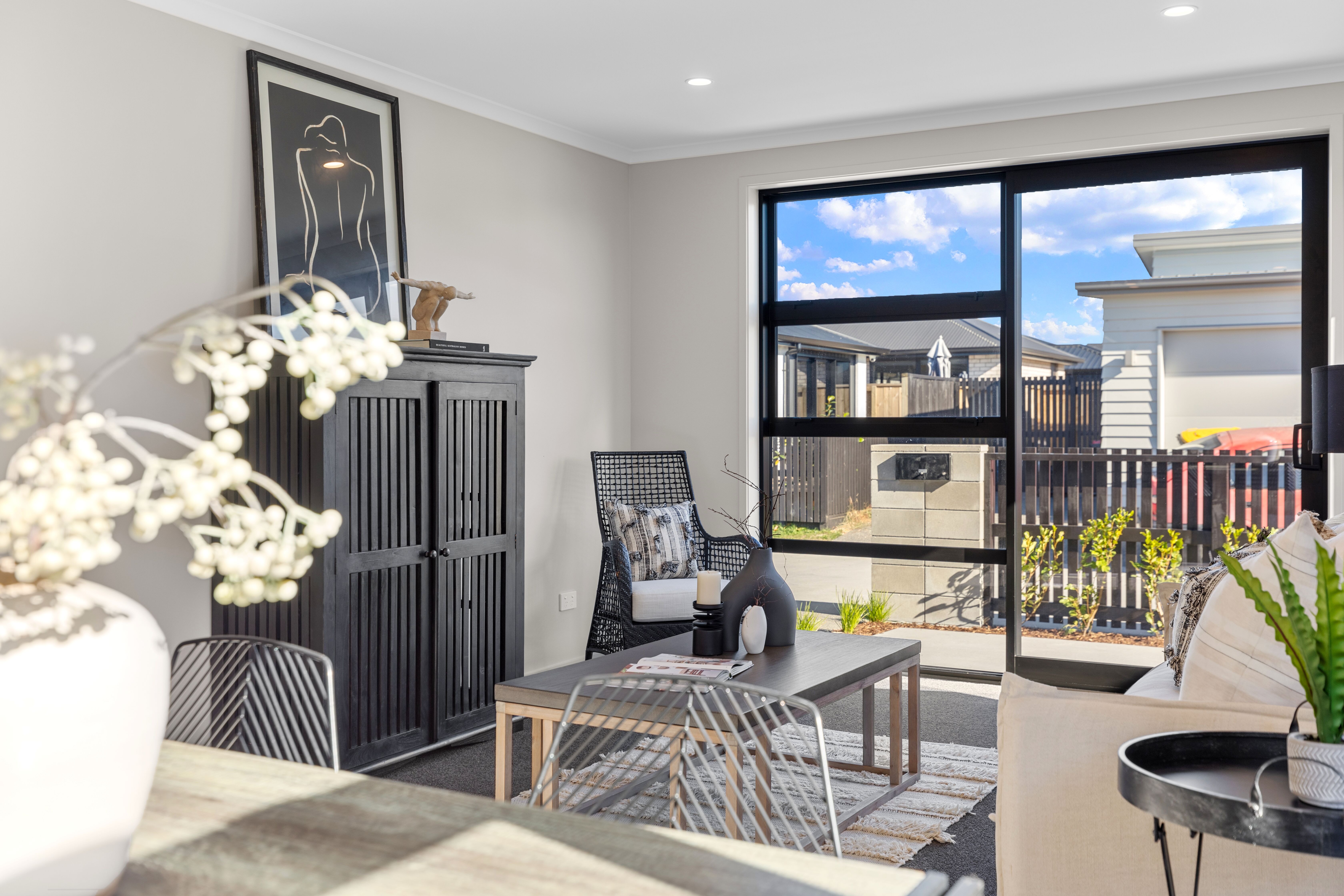 16 Te Rina Boulevard