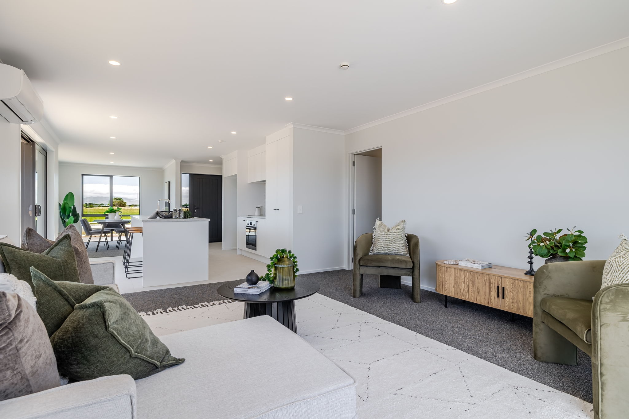 13 Springwater Drive