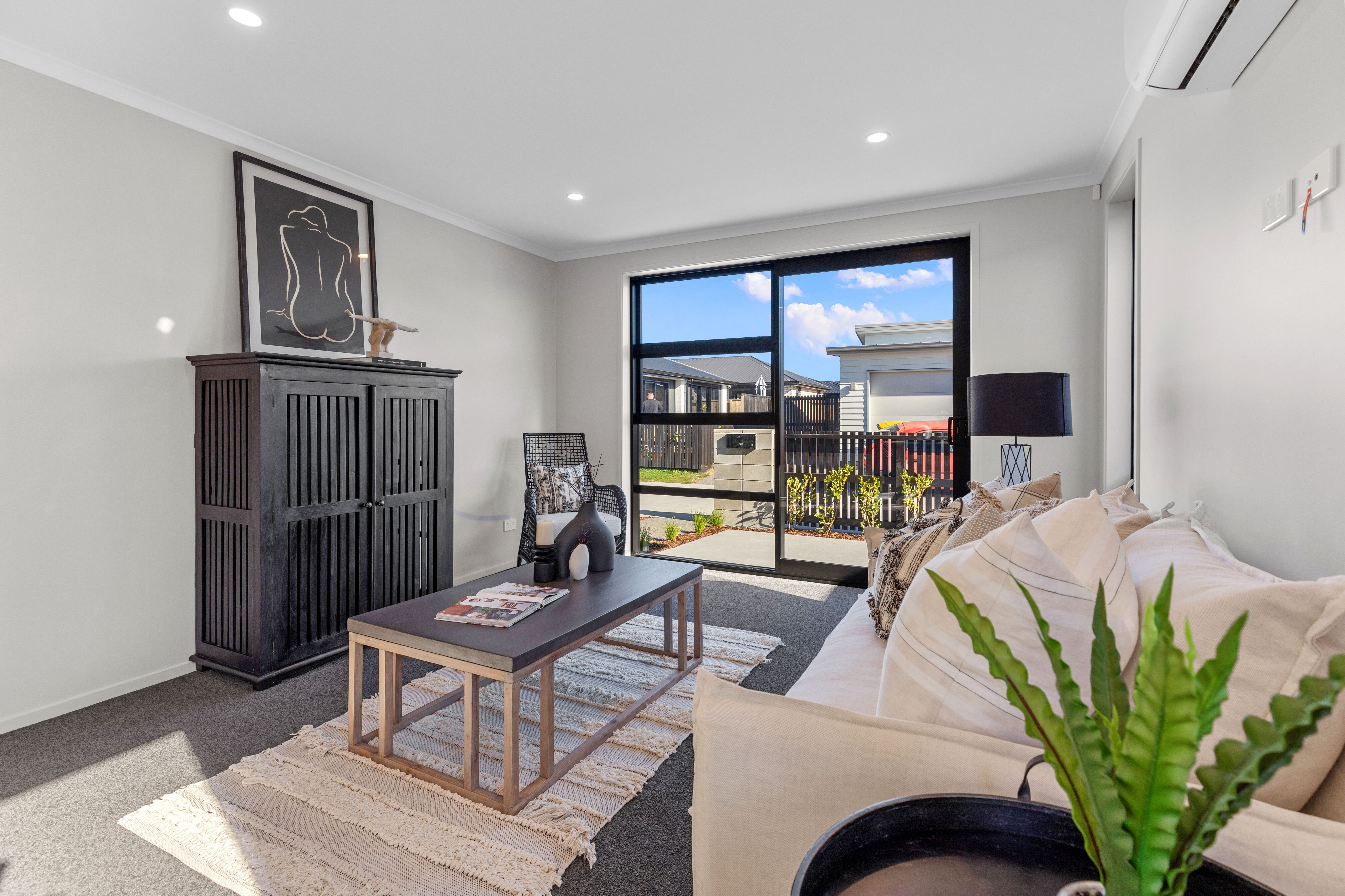 8 Rockefeller Street