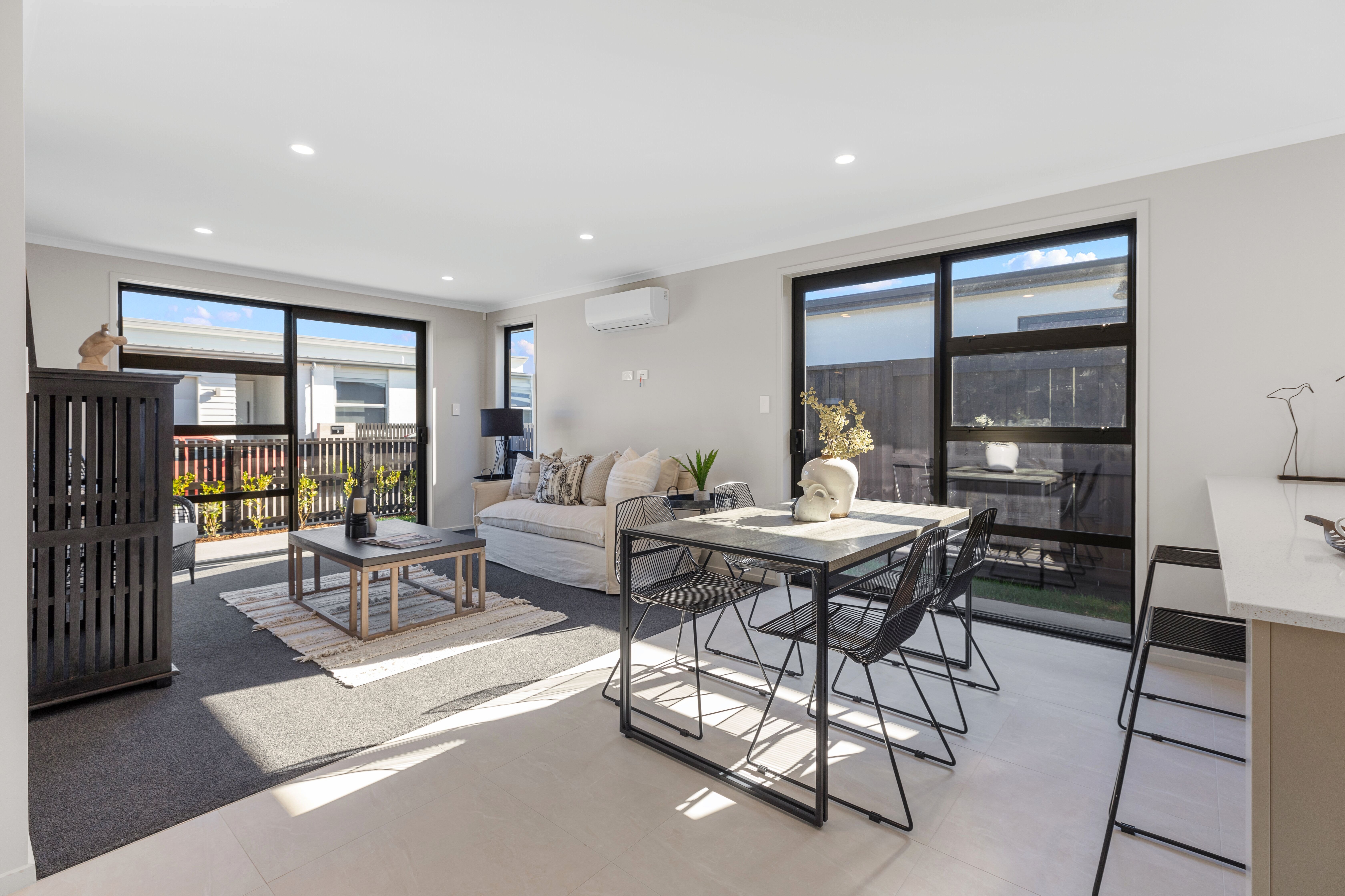 16 Te Rina Boulevard