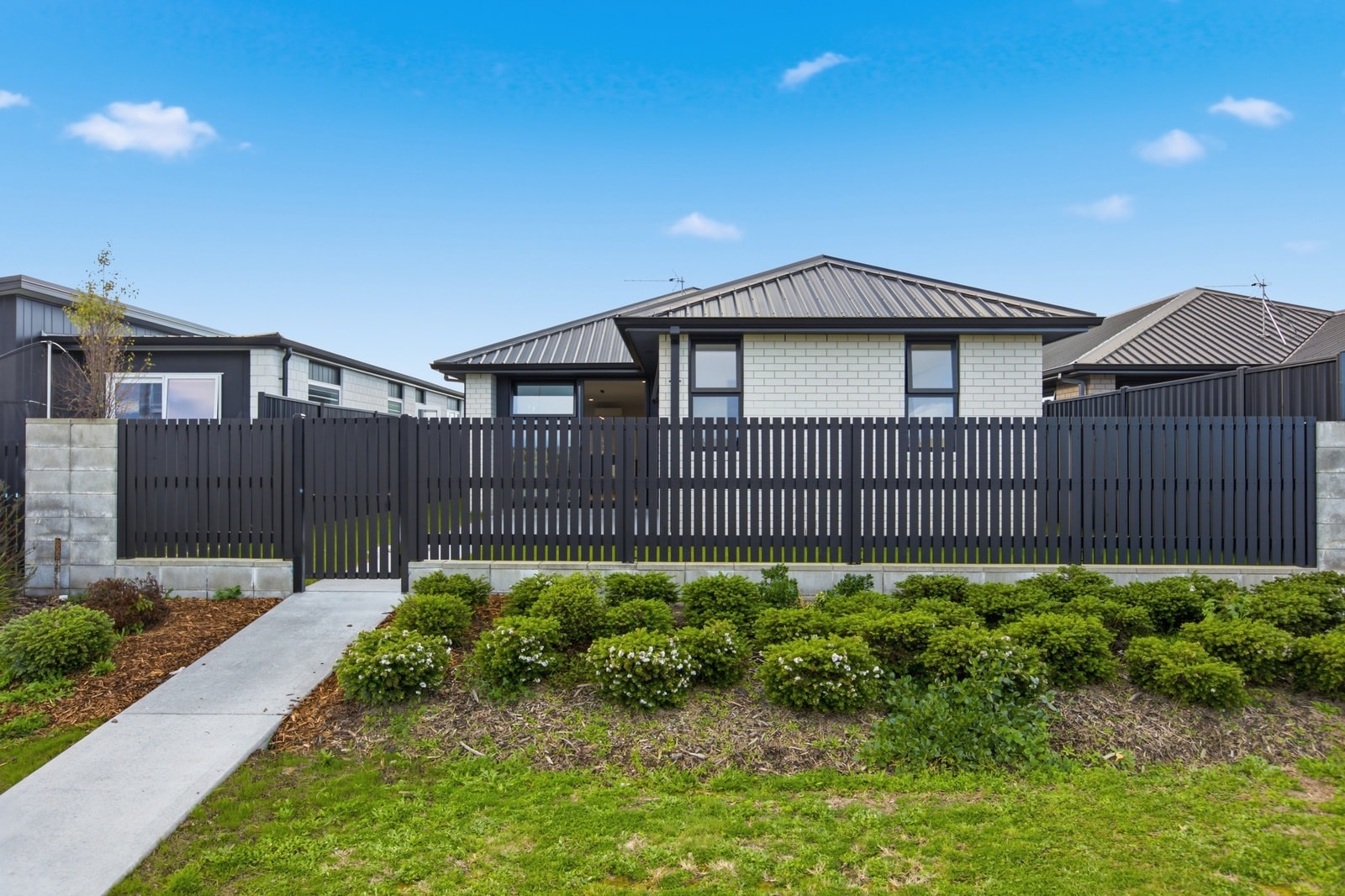 62 Empire Crescent